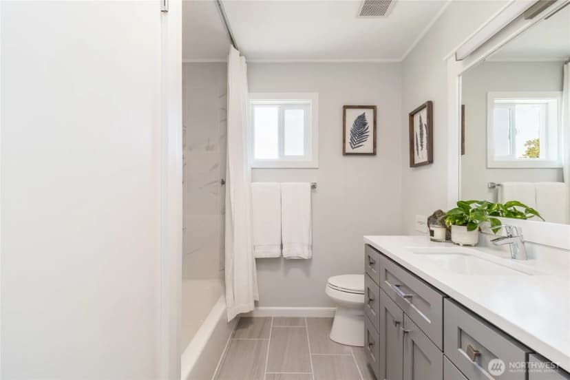 Property photo for 939 Stanley Drive, College Place photo 21