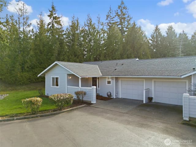 Property photo for 923 Nw Leisure Ln, Bremerton