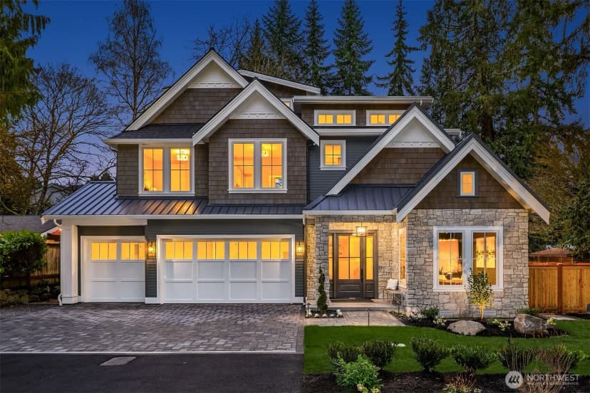 Property photo for 10911 Se 26th Street, Bellevue