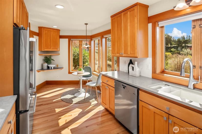 Property photo for 1105 Daley Place, Edmonds photo 20
