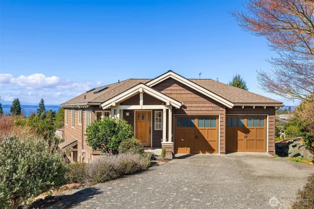 Property photo for 1105 Daley Place, Edmonds photo 2
