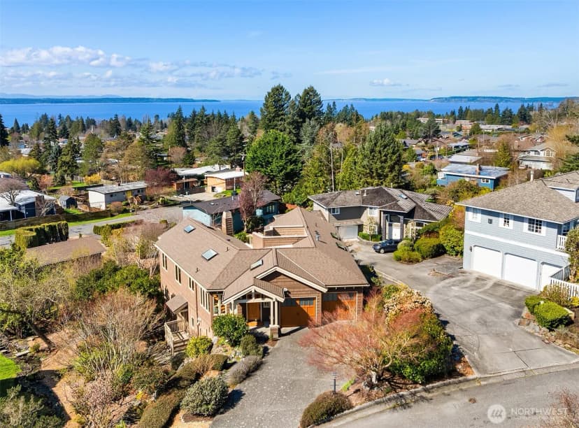 Property photo for 1105 Daley Place, Edmonds photo 38