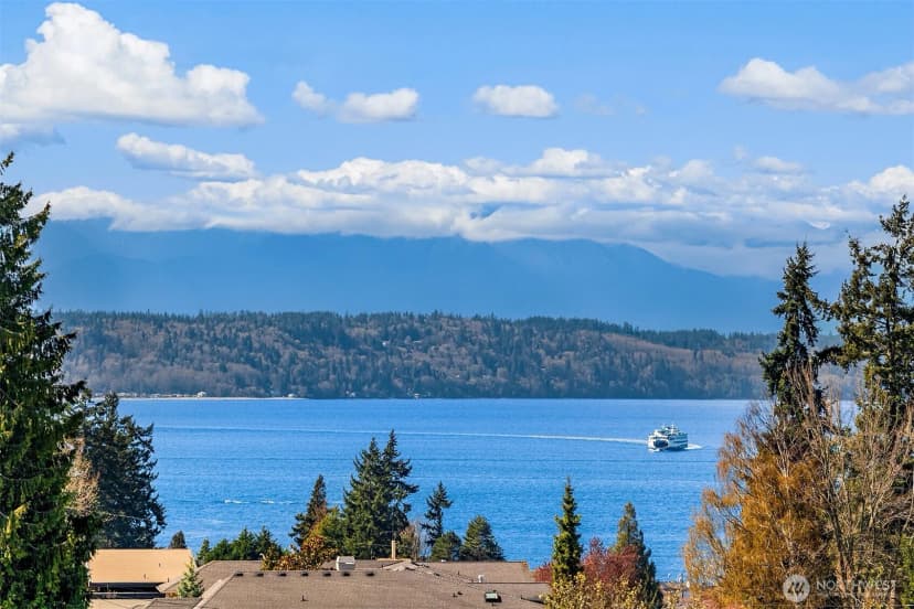 Property photo for 1105 Daley Place, Edmonds photo 37