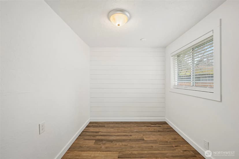 Property photo for 926 Austin Avenue, Port Orchard photo 12