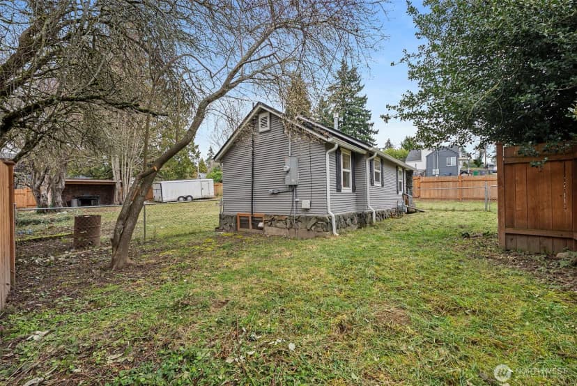 Property photo for 926 Austin Avenue, Port Orchard photo 19