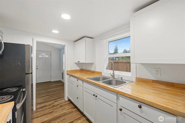 Property photo for 926 Austin Avenue, Port Orchard photo 5