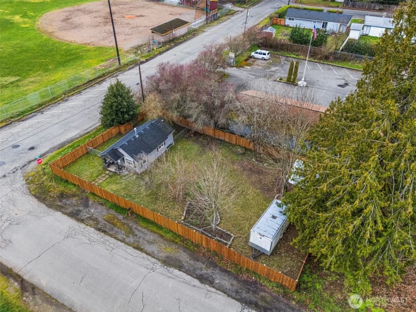 Property photo for 926 Austin Avenue, Port Orchard photo 21