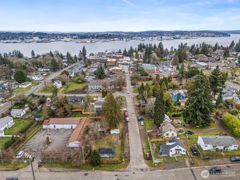 Property photo for 926 Austin Avenue, Port Orchard photo 23