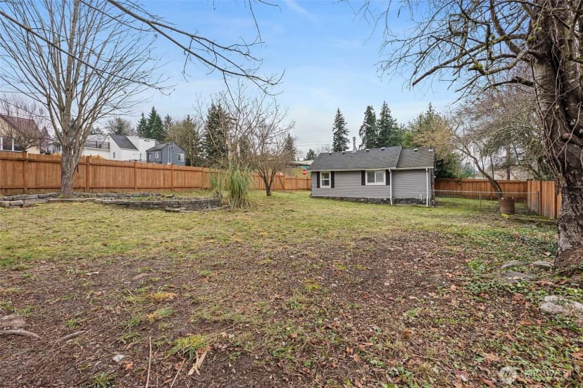 Property photo for 926 Austin Avenue, Port Orchard photo 18