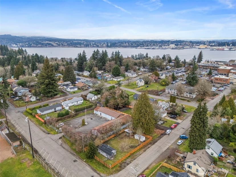 Property photo for 926 Austin Avenue, Port Orchard photo 22