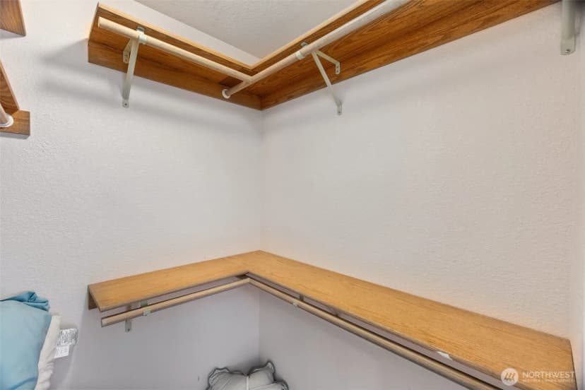 Property photo for 3725 Hollywood Drive Ne, Olympia photo 35