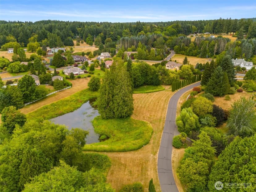Property photo for 3725 Hollywood Drive Ne, Olympia photo 39