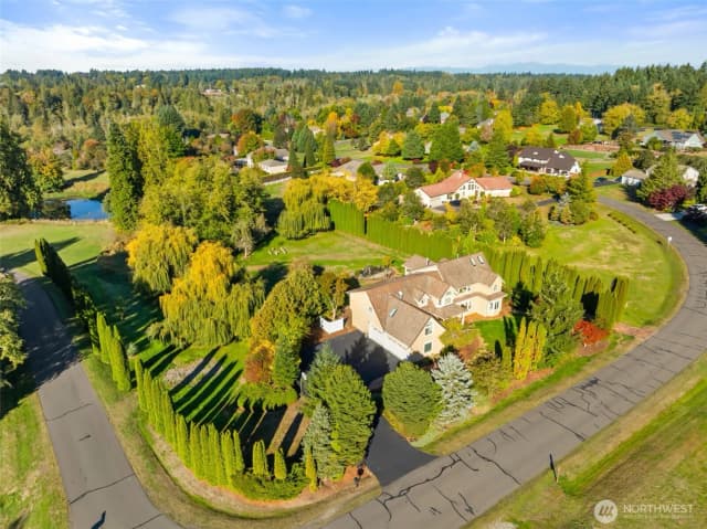 Property photo for 3725 Hollywood Drive Ne, Olympia photo 3