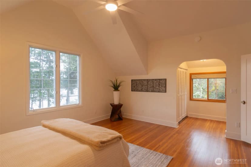 Property photo for 10826 Meadow Road Sw, Lakewood photo 20