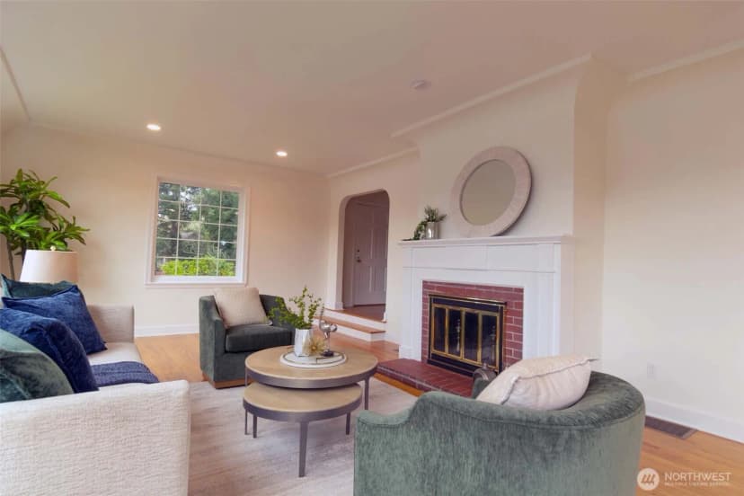 Property photo for 10826 Meadow Road Sw, Lakewood photo 9