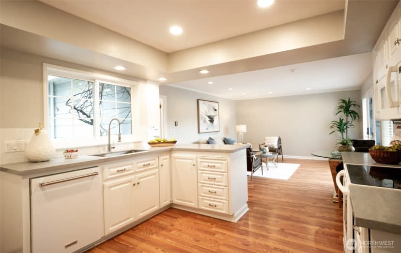 Property photo for 10826 Meadow Road Sw, Lakewood photo 13