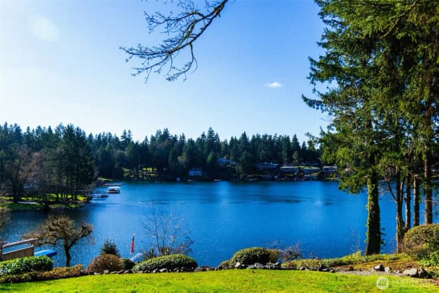 Property photo for 10826 Meadow Road Sw, Lakewood