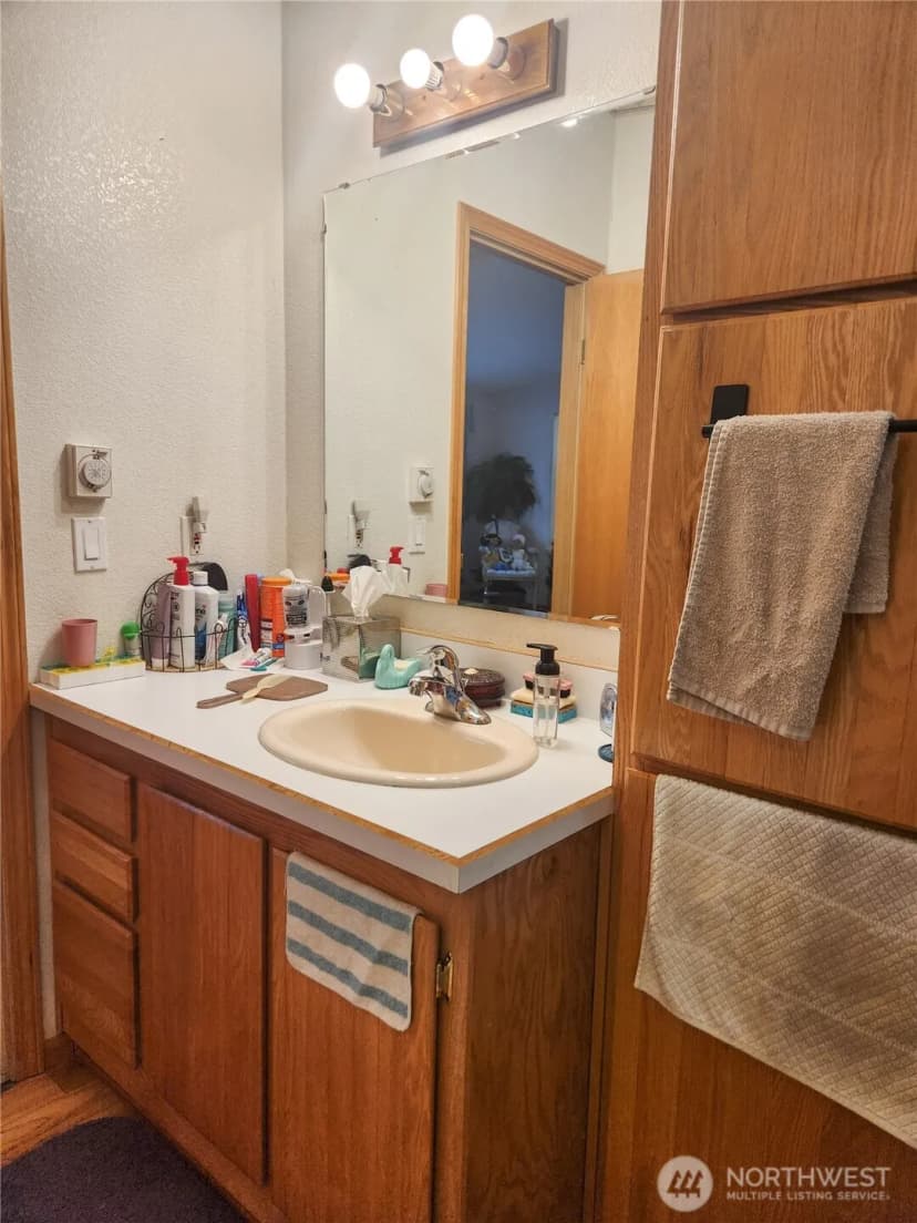 Property photo for 1873 8th Street, Davenport photo 17