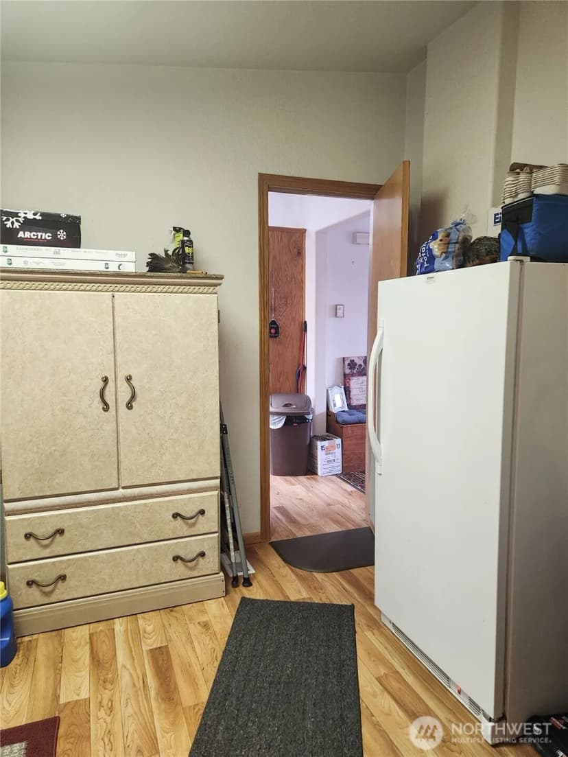Property photo for 1873 8th Street, Davenport photo 14