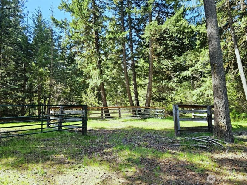 Property photo for 551 Pioneer Trail, Cle Elum photo 24