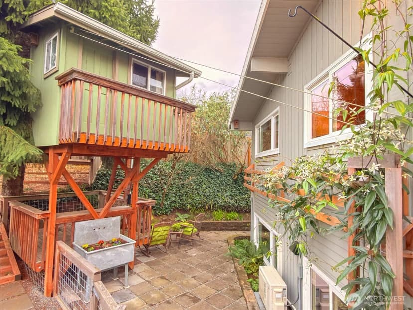 Property photo for 2004 Sw 117th Place, Burien photo 33