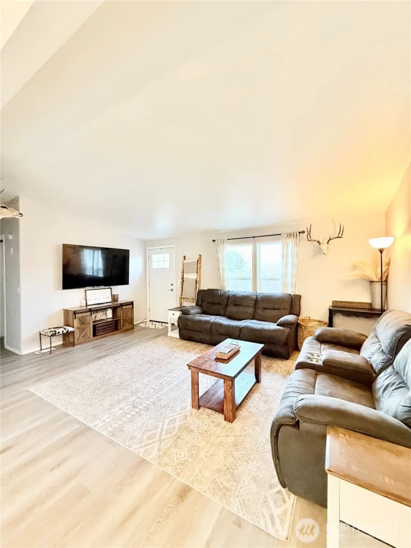 Property photo for 859 C Highway 7, Tonasket photo 24