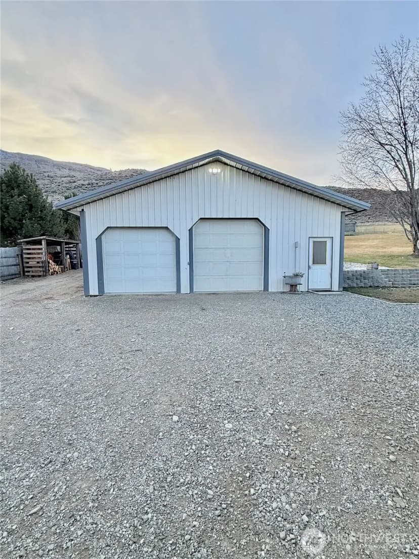 Property photo for 859 C Highway 7, Tonasket photo 8