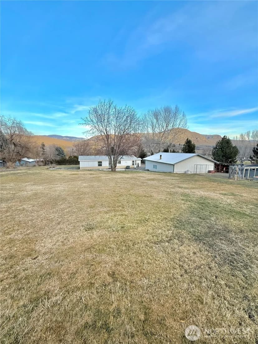 Property photo for 859 C Highway 7, Tonasket photo 7