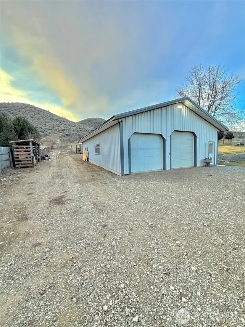 Property photo for 859 C Highway 7, Tonasket photo 36