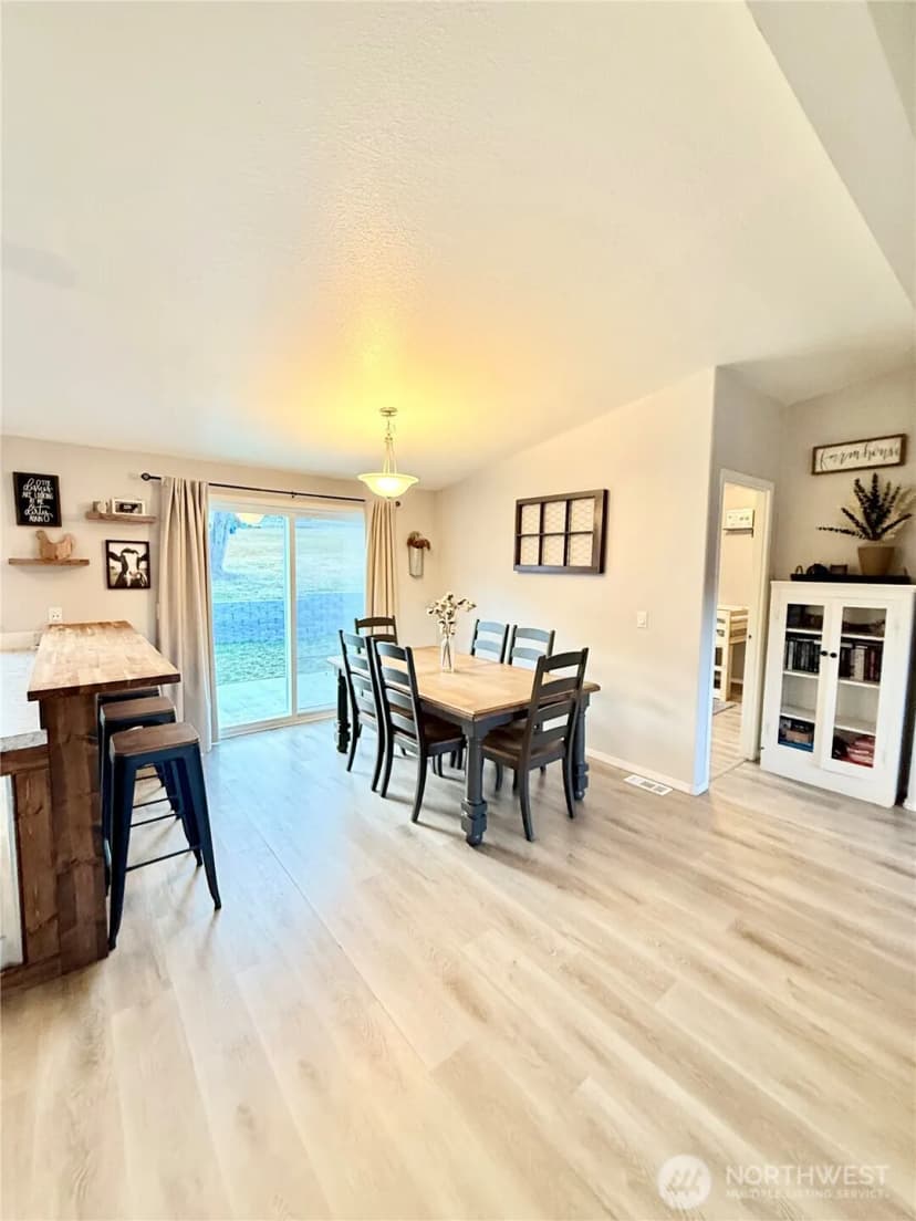 Property photo for 859 C Highway 7, Tonasket photo 15