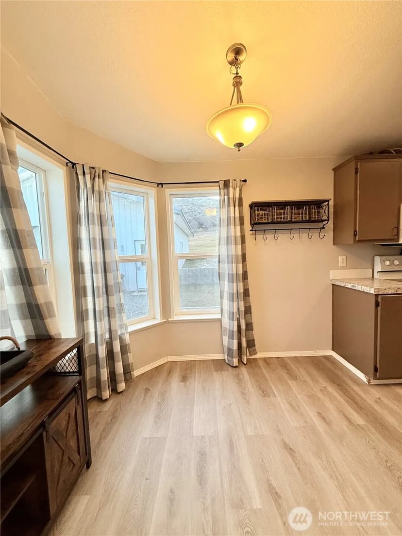 Property photo for 859 C Highway 7, Tonasket photo 32