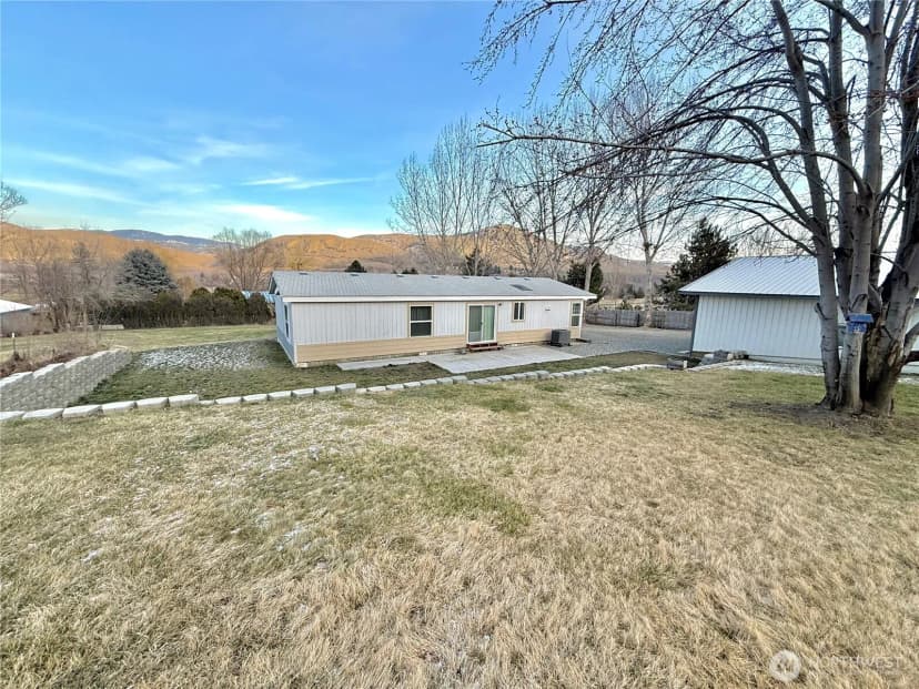 Property photo for 859 C Highway 7, Tonasket photo 6
