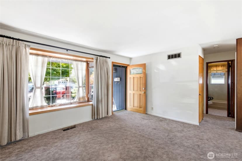 Property photo for 4504 S Trenton Street, Seattle photo 7