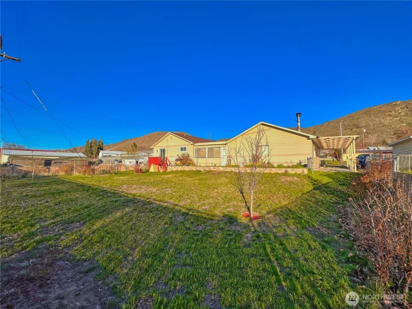 Property photo for 804 Central Drive, Coulee Dam photo 24