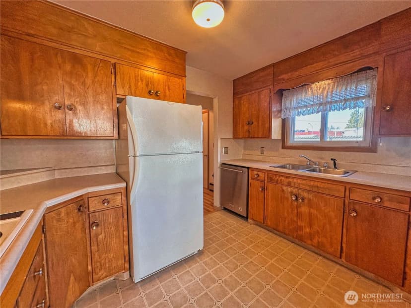 Property photo for 804 Central Drive, Coulee Dam photo 7