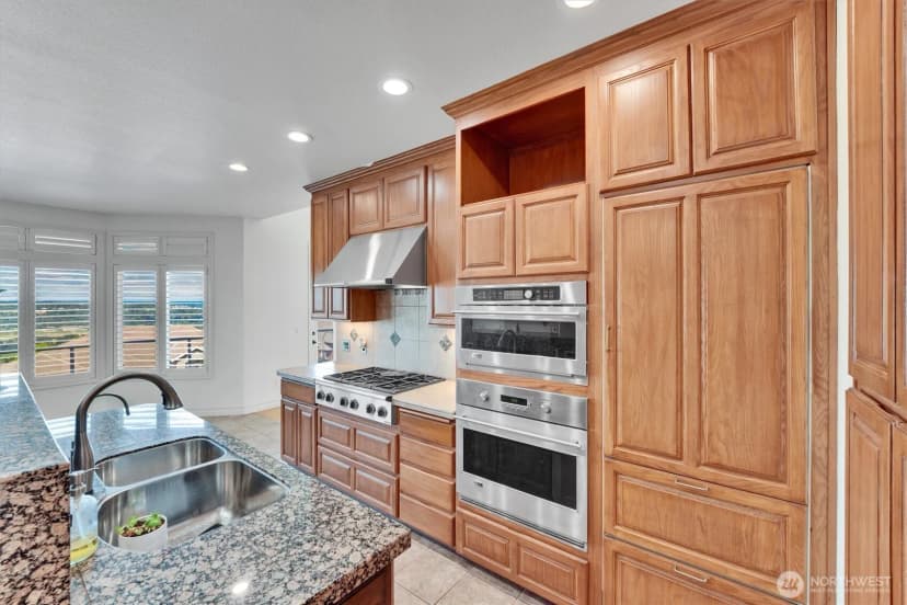 Property photo for 10010 181st Avenue Ct E, Bonney Lake photo 9