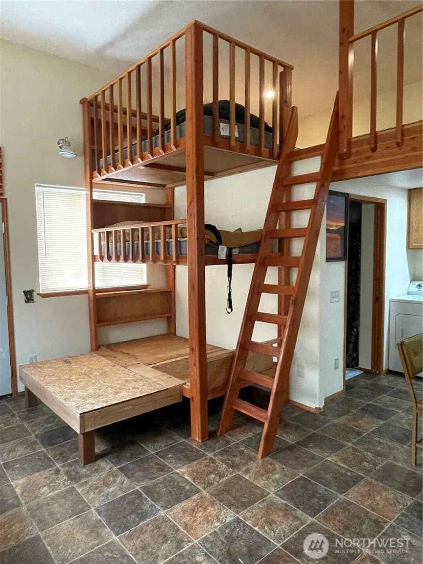 Property photo for 37855 Skyview Court N, Creston photo 37