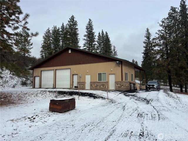 Property photo for 37855 Skyview Court N, Creston photo 3