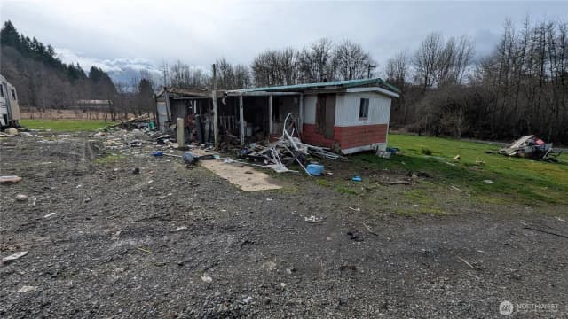 Property photo for 1493 Ferrier Road, Winlock photo 2
