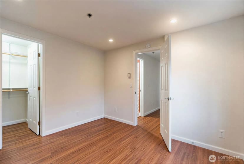 Property photo for 975 Aberdeen Avenue Ne #f207, Renton photo 18