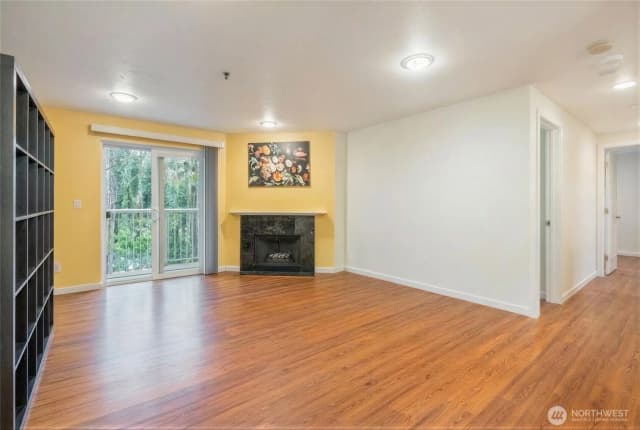 Property photo for 975 Aberdeen Avenue Ne #f207, Renton photo 3