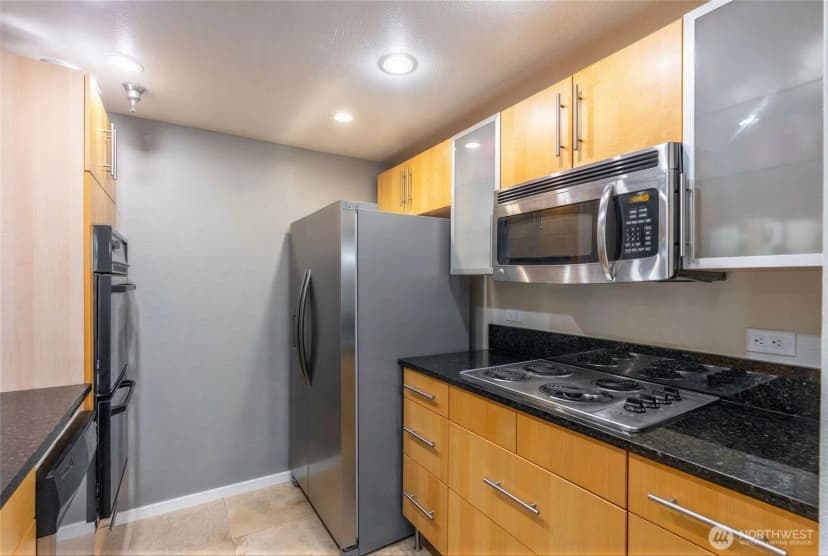 Property photo for 975 Aberdeen Avenue Ne #f207, Renton photo 10