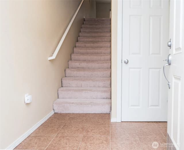 Property photo for 5325 Military Road E #b, Tacoma photo 3