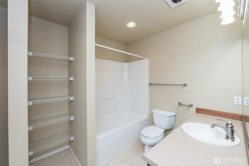 Property photo for 5325 Military Road E #b, Tacoma photo 19