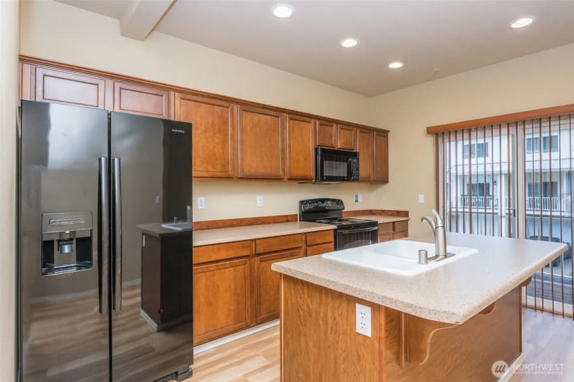 Property photo for 5325 Military Road E #b, Tacoma photo 8