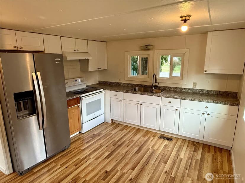 Property photo for 1623 Cooper Street S, Westport photo 3