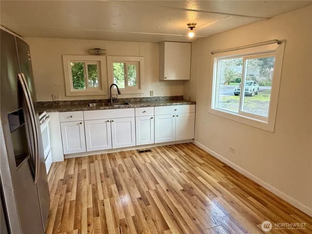 Property photo for 1623 Cooper Street S, Westport photo 2