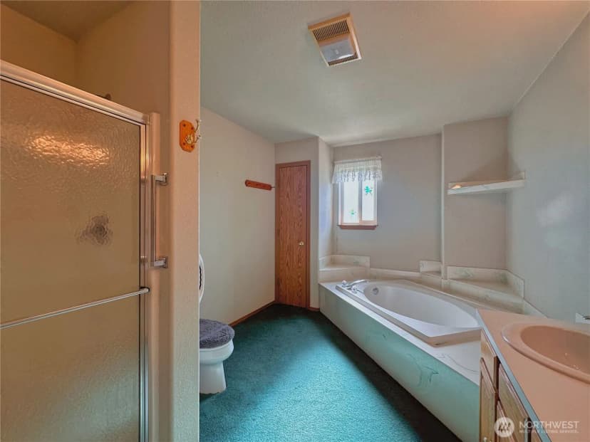 Property photo for 55086 Bay Area Drive Ne, Electric City photo 16