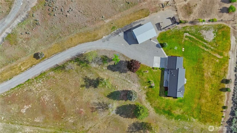 Property photo for 55086 Bay Area Drive Ne, Electric City photo 30