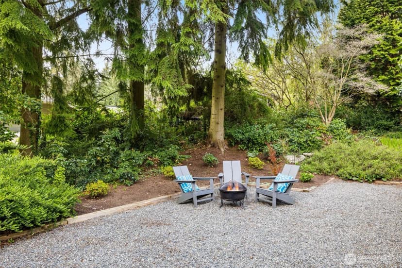 Property photo for 8440 W Mercer Way, Mercer Island photo 21